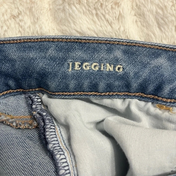 American Eagle “Super Super Stretch X” Jegging - Picture 9 of 9